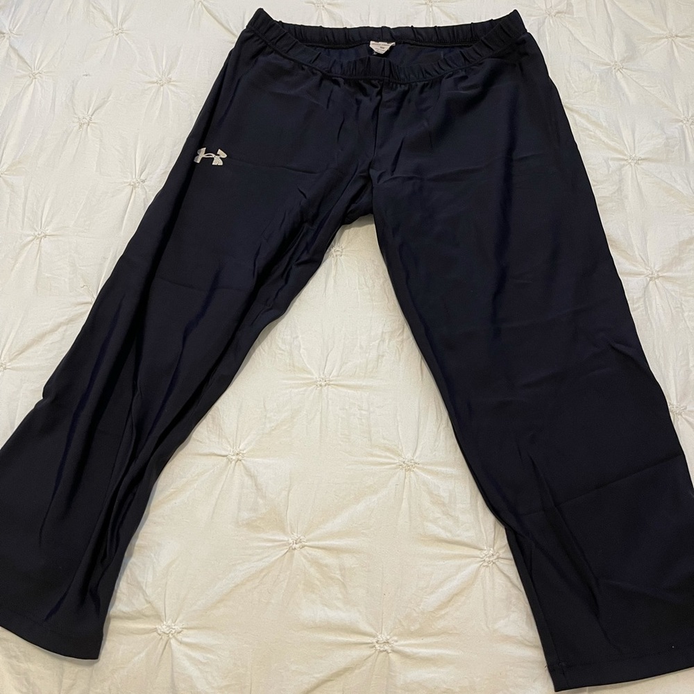 underarmour black legging. Size M